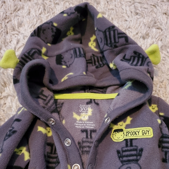 2 Fleece Carter's outfits 6M light grey & dark grey w/ lime green trim & accents - Picture 3 of 3